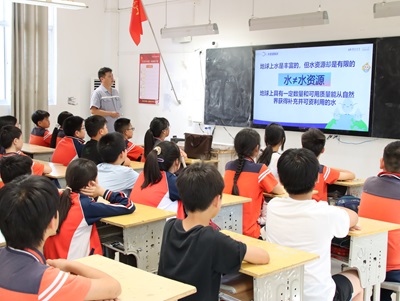 Z6��������ʱ���й����š��ٷ���վ